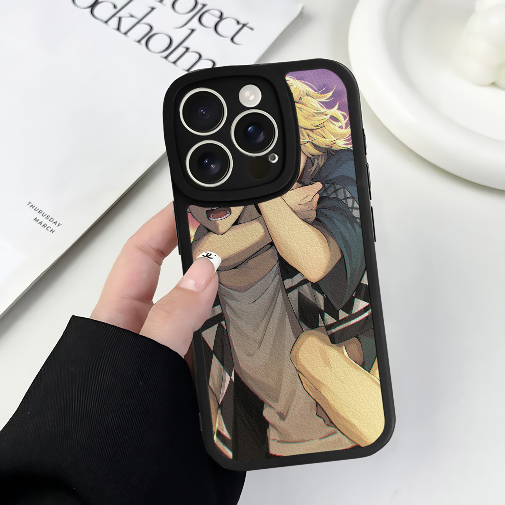（画像用） 東京リベンジャーズ Tokyo Revengers 【iPhone 16シリーズ対応】シリコンスマホケース（レザー調） 材質：シリコン